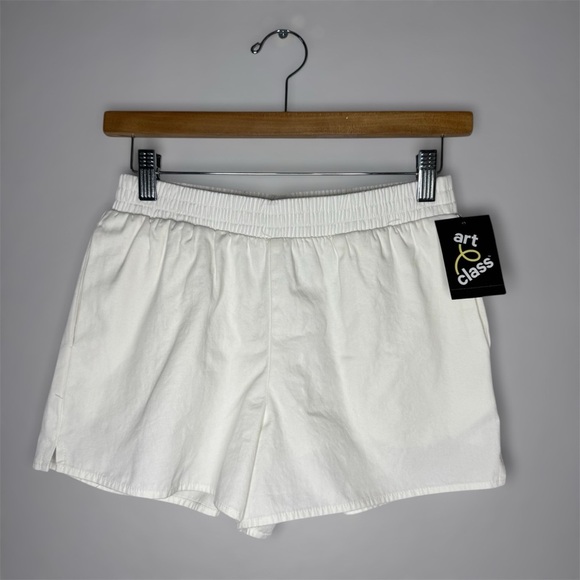New Art Class White Shorts Lined Size L - Picture 2 of 9